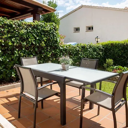 Cases Blanques 48 Casa Con Jardin Privado Жирона