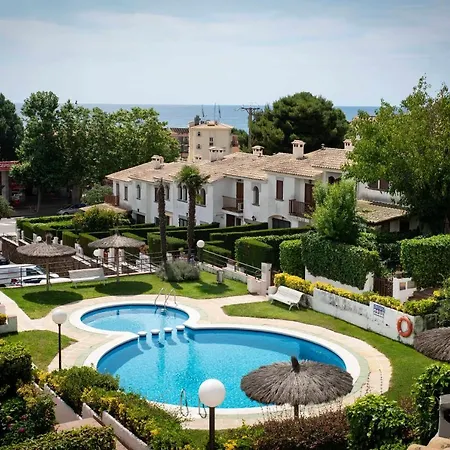 Cases Blanques 48 Casa Con Jardin Privado Holiday home Girona